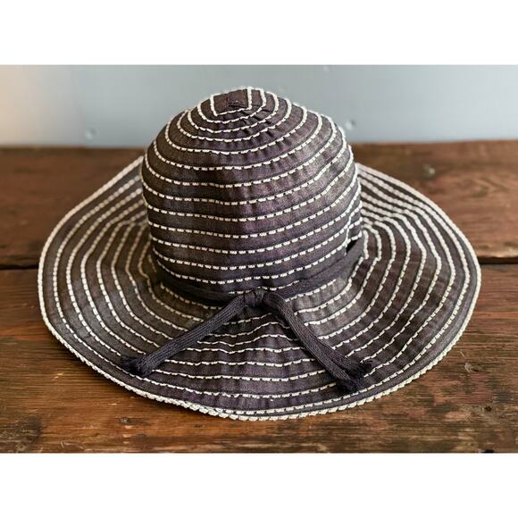 SCALA Gray/White Striped Floppy Summer Hat sz OS - Picture 7 of 9